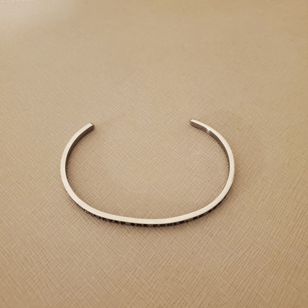 Silver wrist bracelet hook - Picture 4 of 4